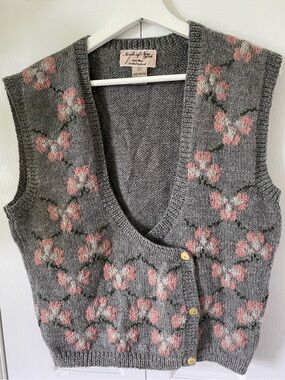 Vintage Hand Knit North of New York 100% pure wool floral pattern waistcoat Vest